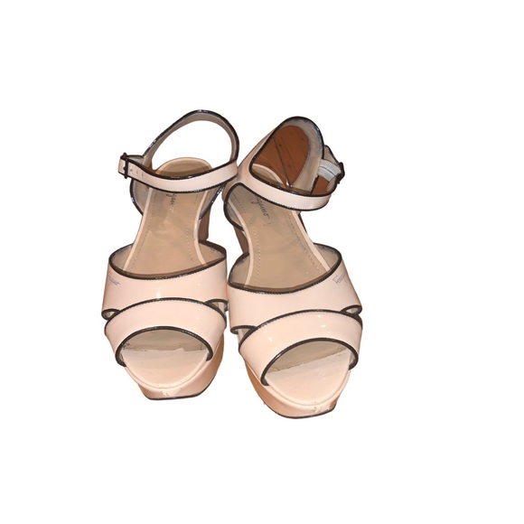 100% Authentic Salvatore Ferragamo Sandals - Picture 3 of 3